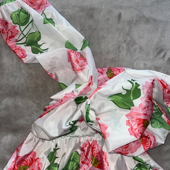 💕🌹ROSE ROMPER 🌹💕 - Picture 4 of 5